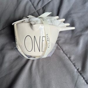 Rae Dunn White and Black MC